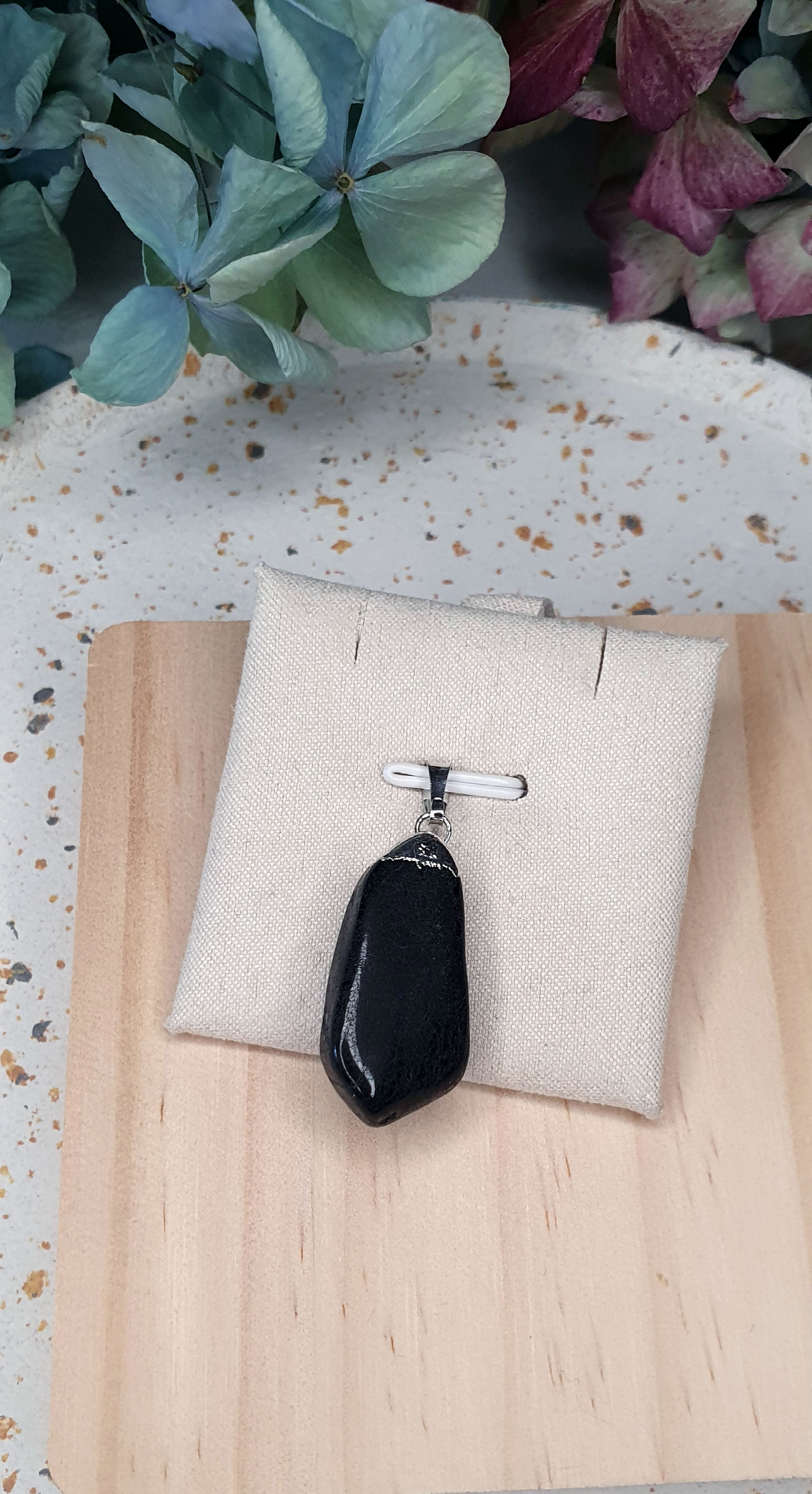 Edelstein-Anhänger Schwarzer Turmalin, geschliffen