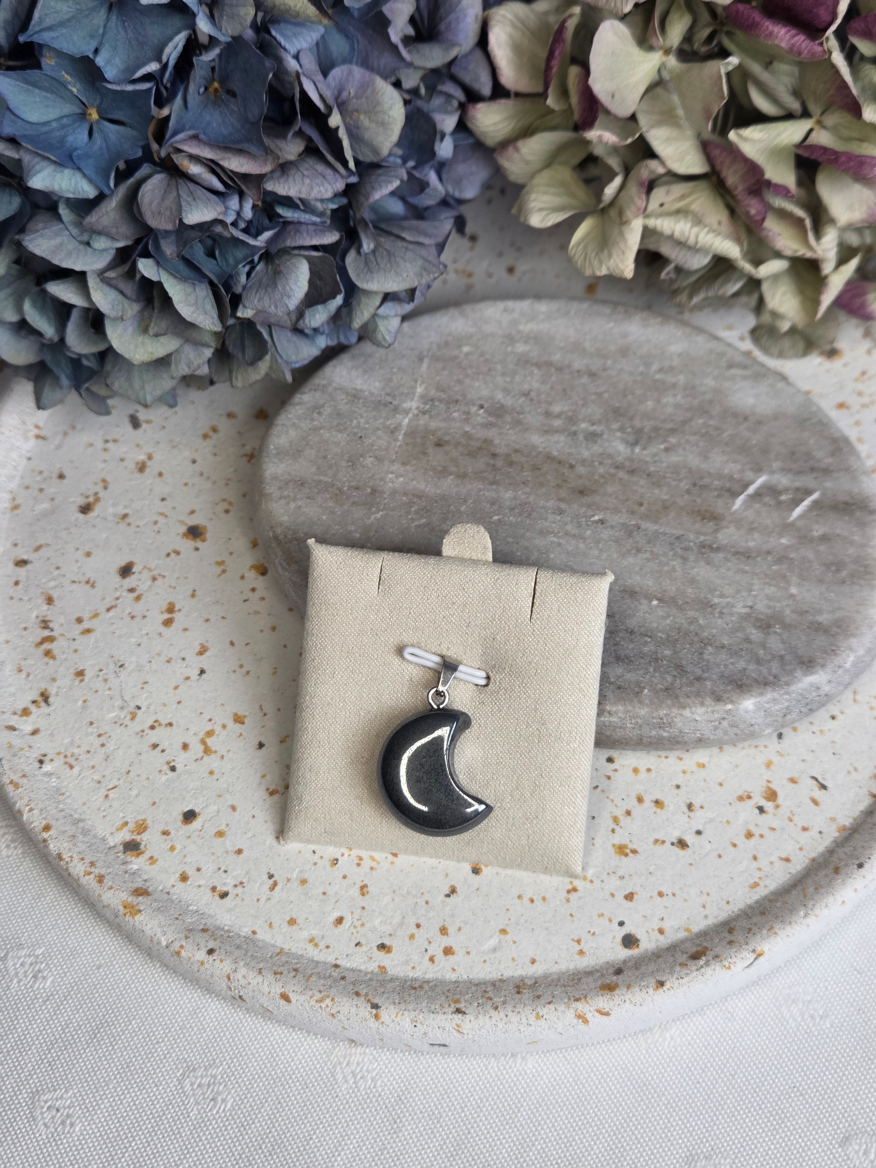 Edelstein-Anhänger Hämatit Mond