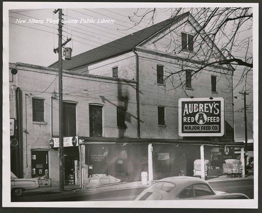 downtown | new-albany