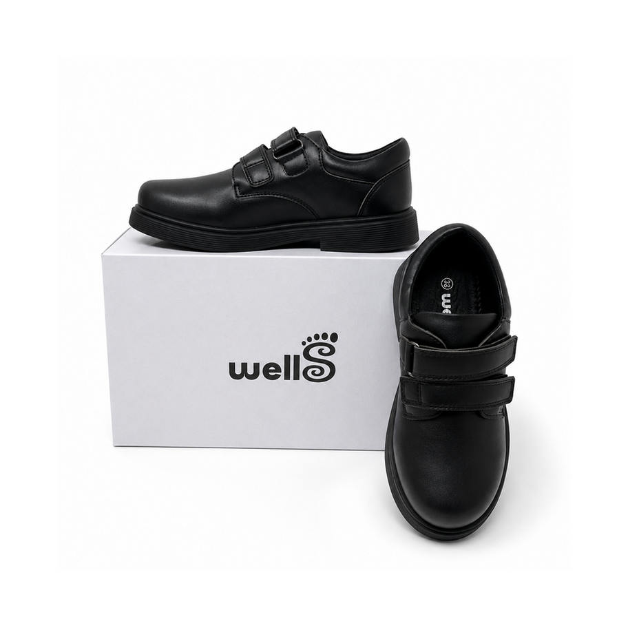Classic double strap school shoe B138-23 with Wells box