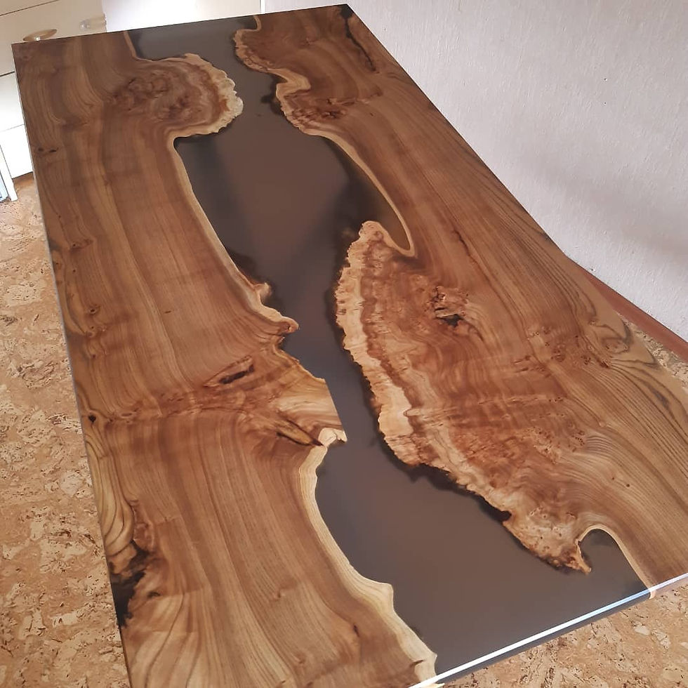 Миниатюра: стол