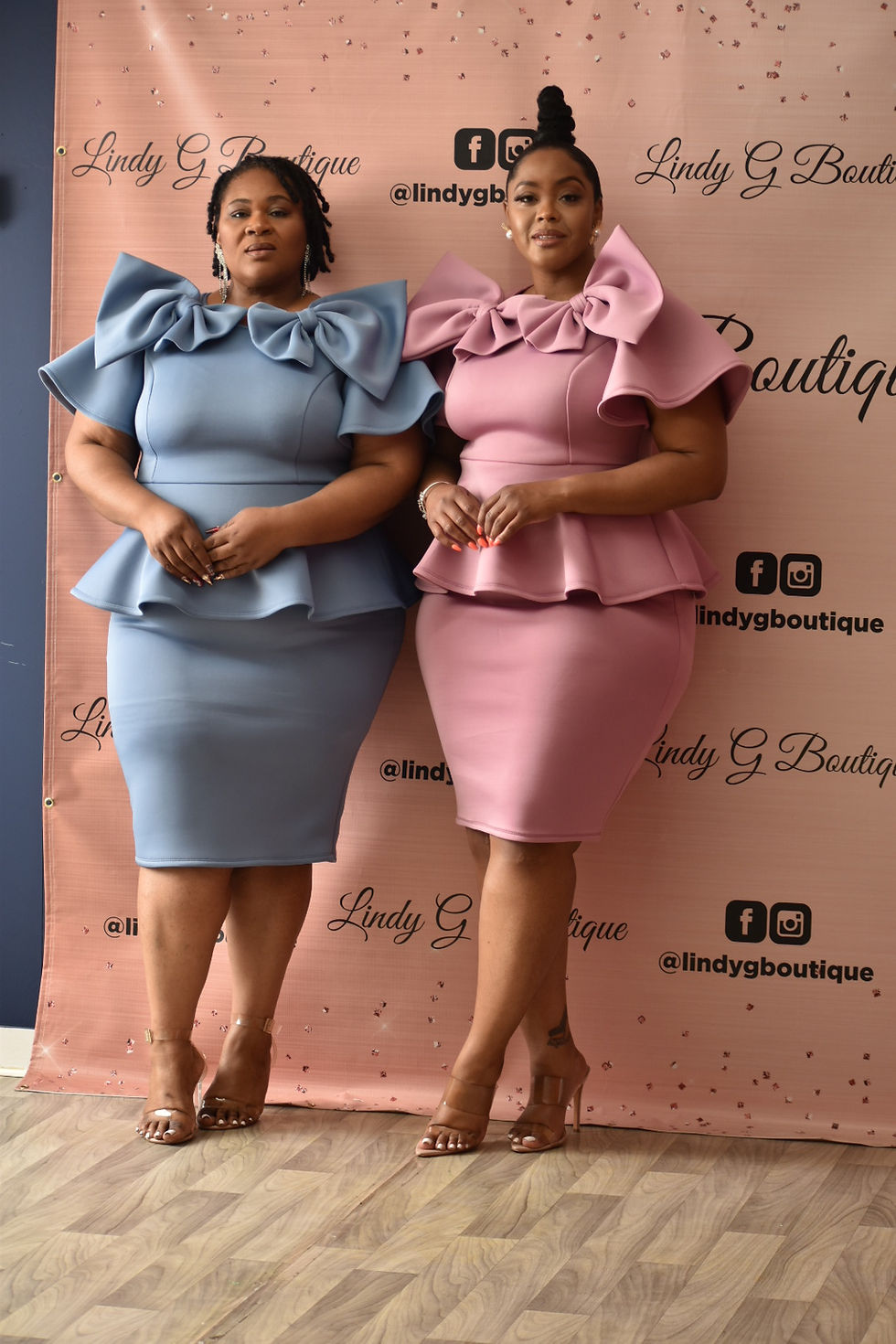 Thumbnail: Soft Luxe Bow Dress Mauve