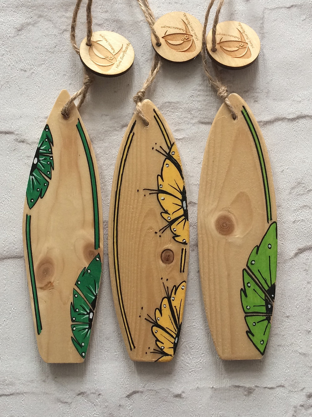 Set Of Two Mini Wooden Surfboard With Flower Artwork minisurfboards