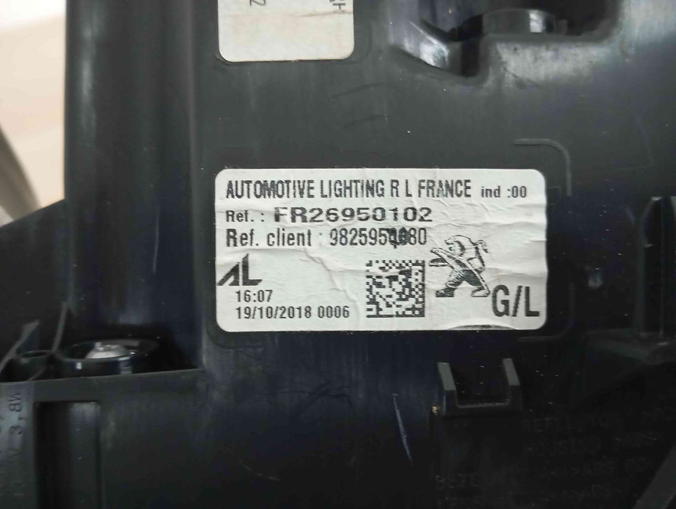 Miniatura: PEUGEOT 2008 II (UD_, US_, UY_, UJ_, UR_, UC_) [08.2019 - ...] Farolim Esquer...
