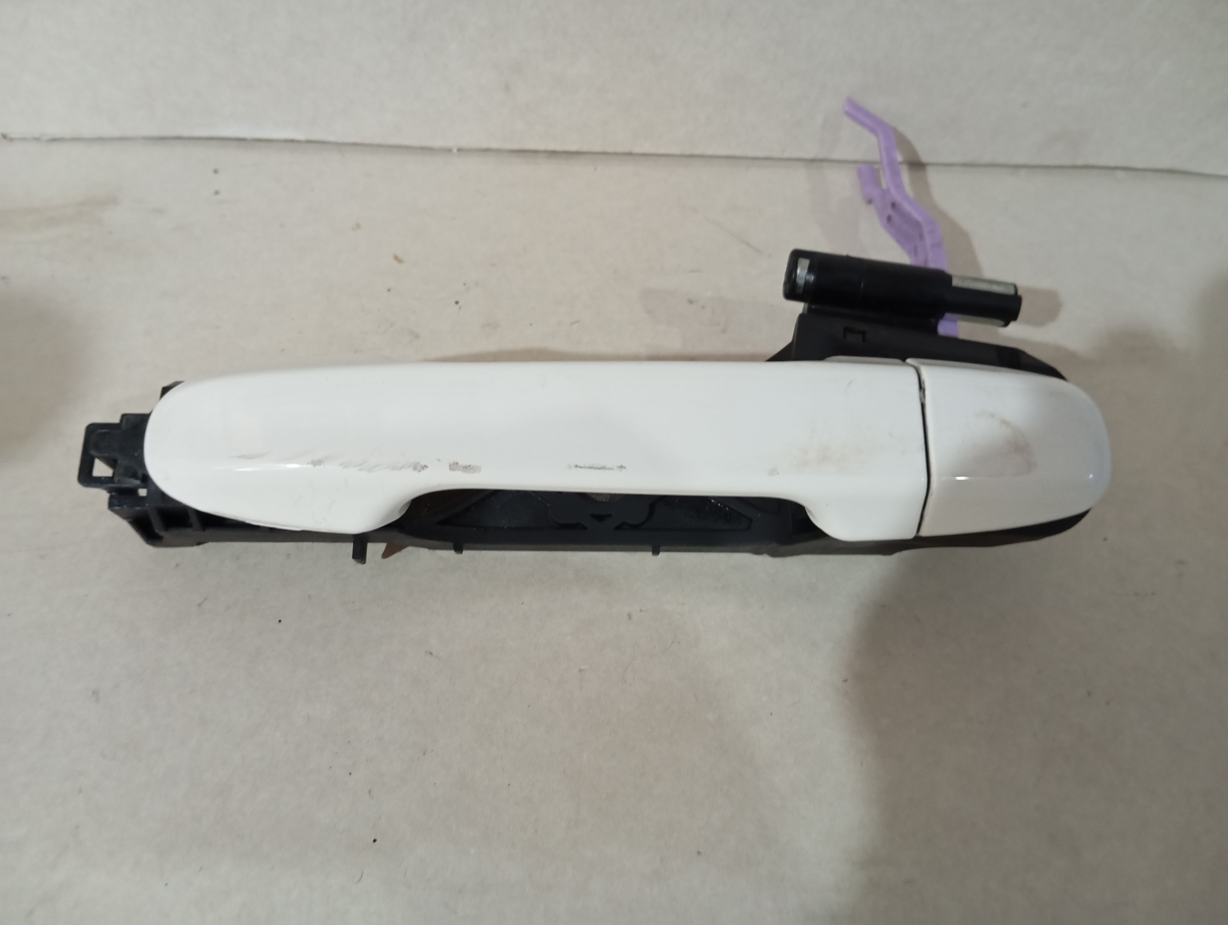 TOYOTA AURIS (_E18_) [10.2012 - 12.2018] Puxador Exterior Trás esquerdo