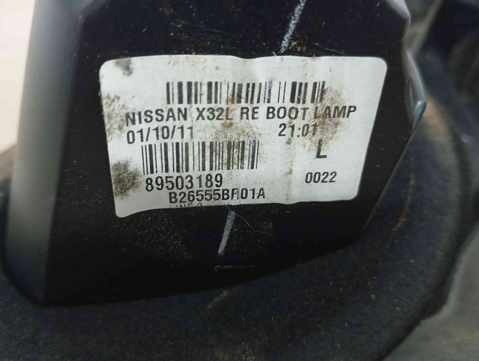 Miniatura: NISSAN QASHQAI I (J10, NJ10) [11.2006 - 04.2014] Farolim da Mala Esquerdo  2013