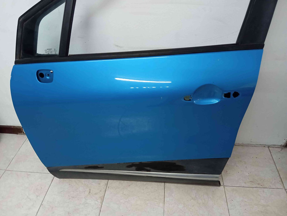 Miniatura: RENAULT CAPTUR I (J5_, H5_) [06.2013 - ...] Porta Frente Esquerda  2016