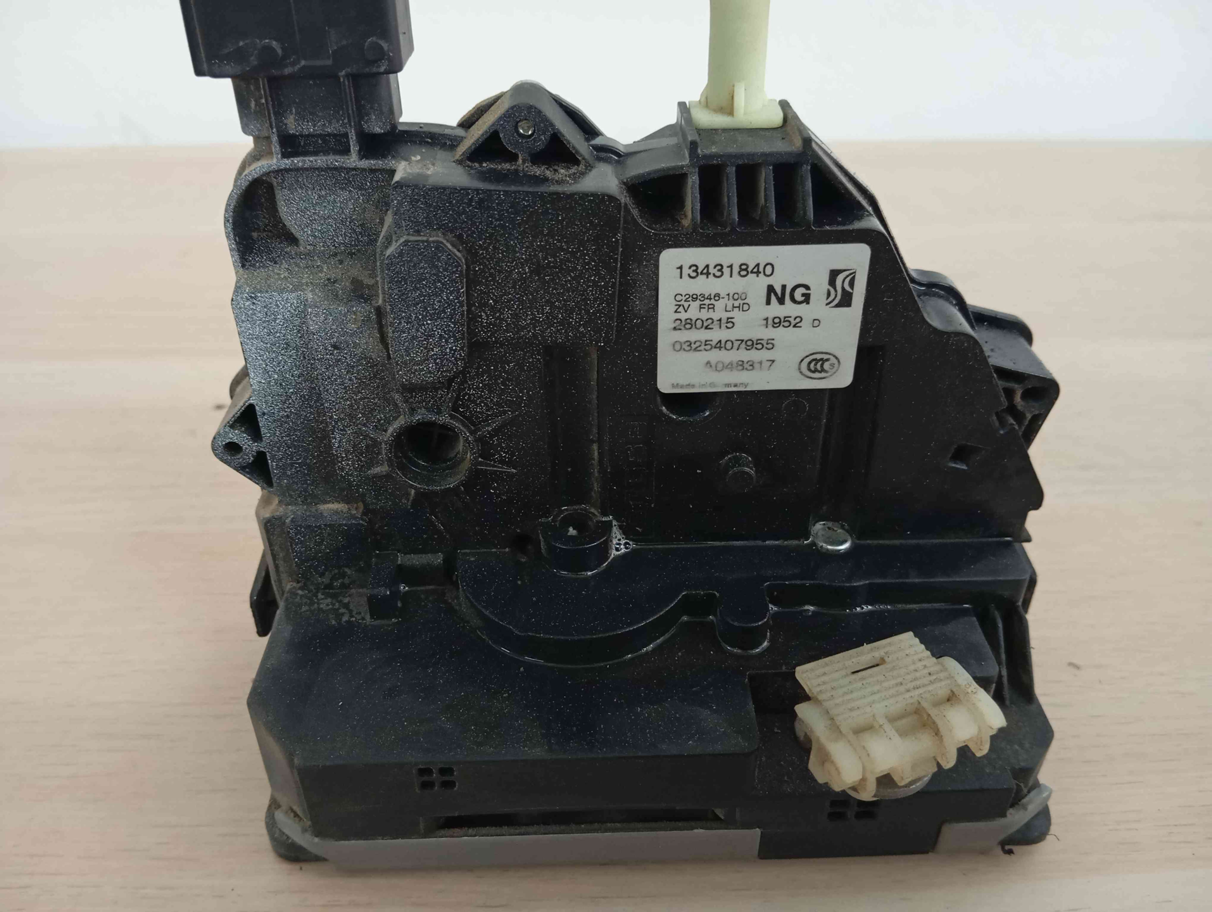 OPEL CORSA E (X15) [09.2014 - ...] Fechadura / Fecho Porta Frente Direito  2015