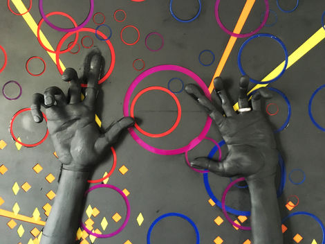 Hands-Up-Sunshine_detail