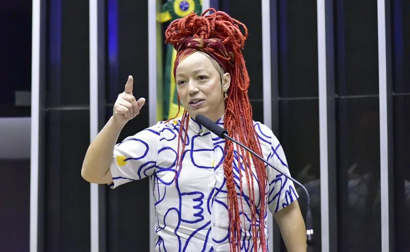 Jornanda de Trabalho: Projeto de Lei protocolado por Daiana Santos propõe a mapliação do descanso semanal