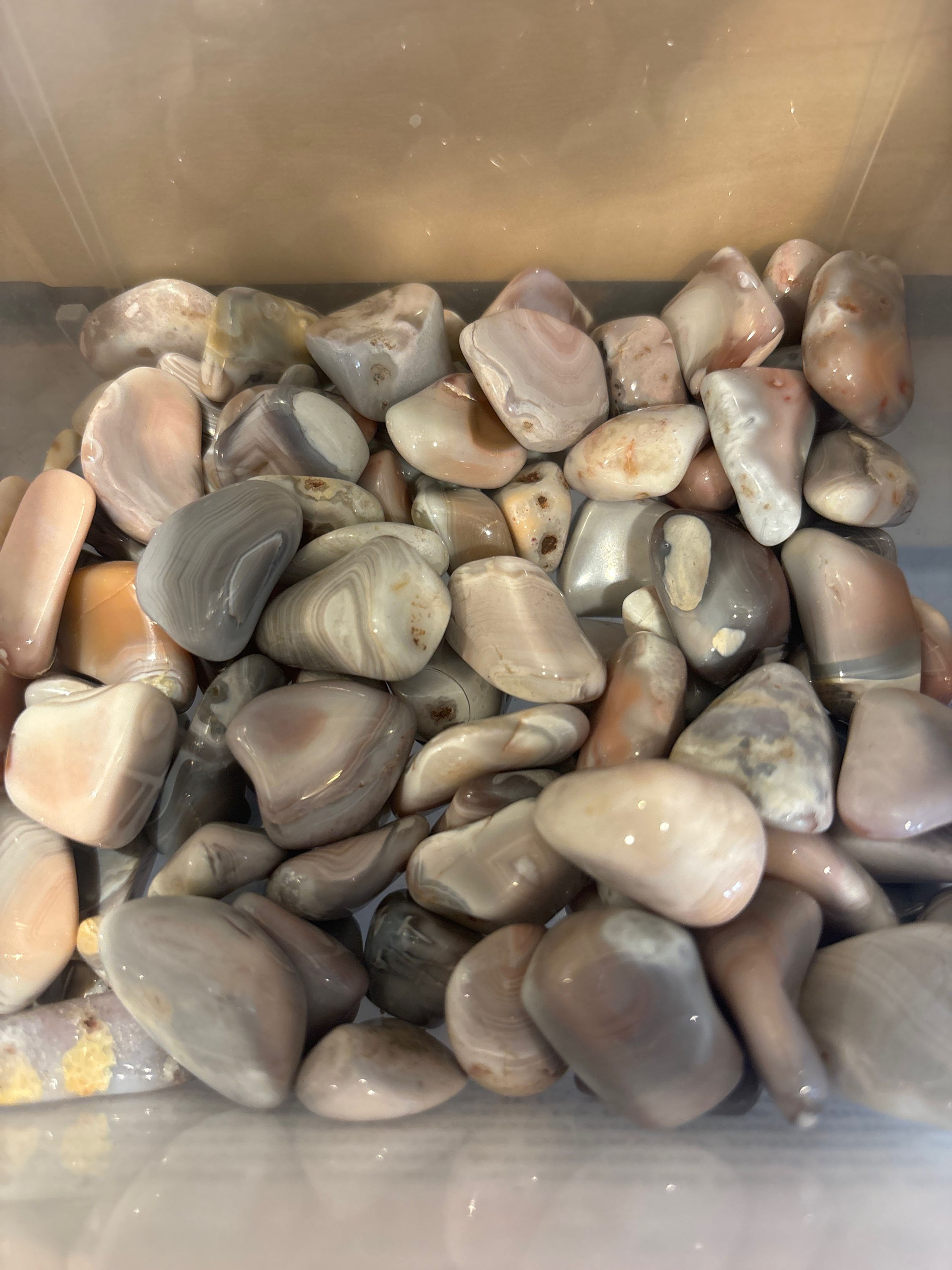 Crystal: Pink Botswana Agate tumbled 