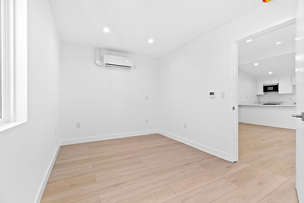 BEDROOM.jpeg