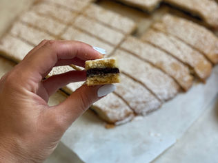 אצבעות שוקולד שקדים