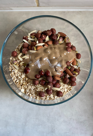 קערה עם מצרכים