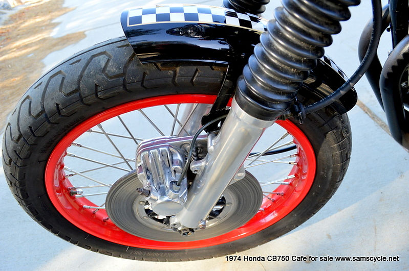 1974 Honda CB750 Cafe (17).JPG