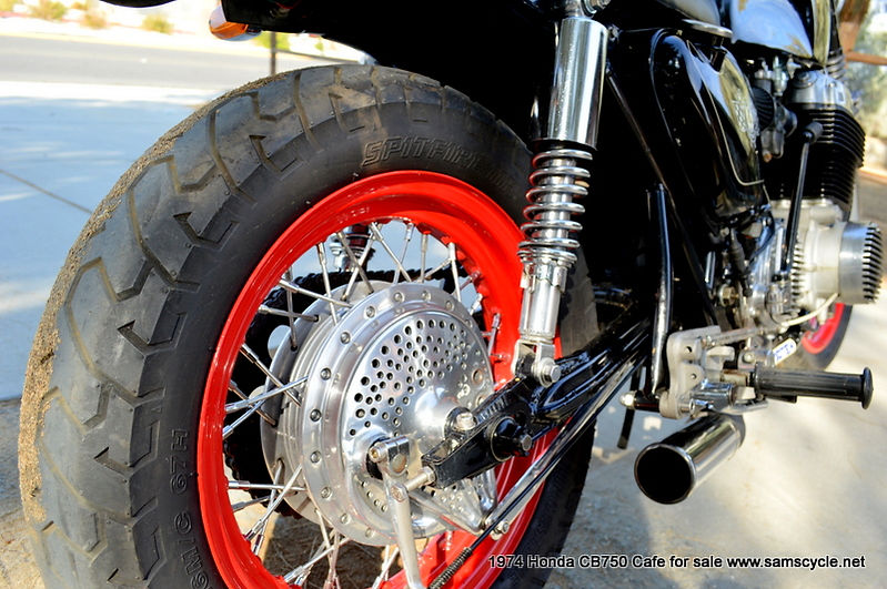 1974 Honda CB750 Cafe (8).JPG