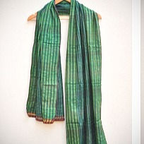 Thumbnail: Women Weave Silk Scarves