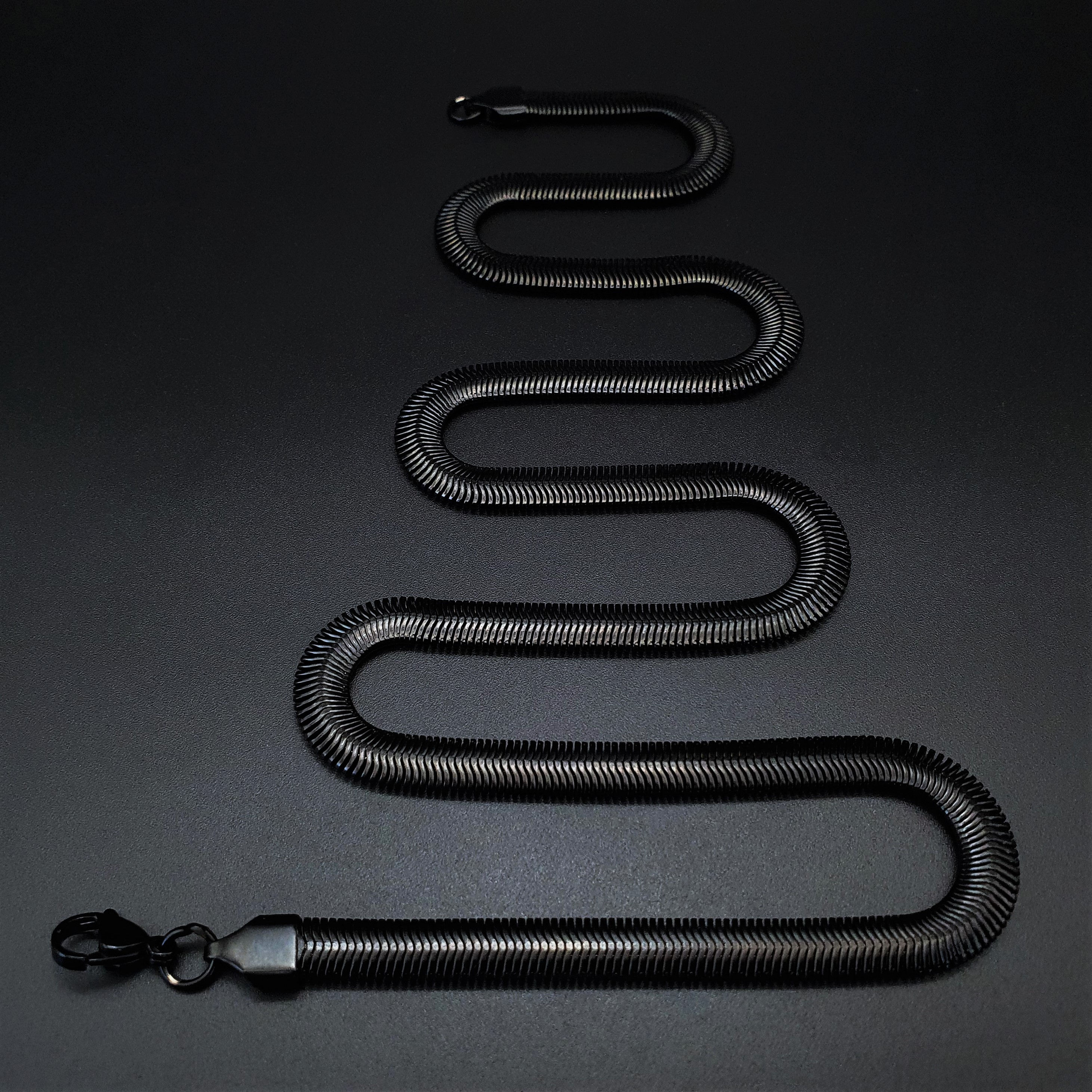 Mens dark Herringbone chain necklace