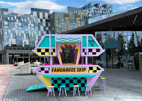 FANDANGOE SKIP 2 small.jpg
