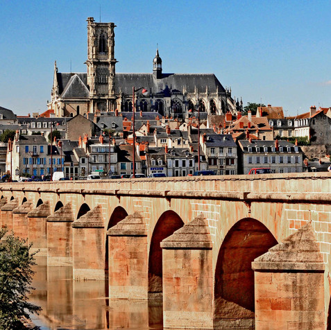 Nevers-Loirebréck--w.jpeg