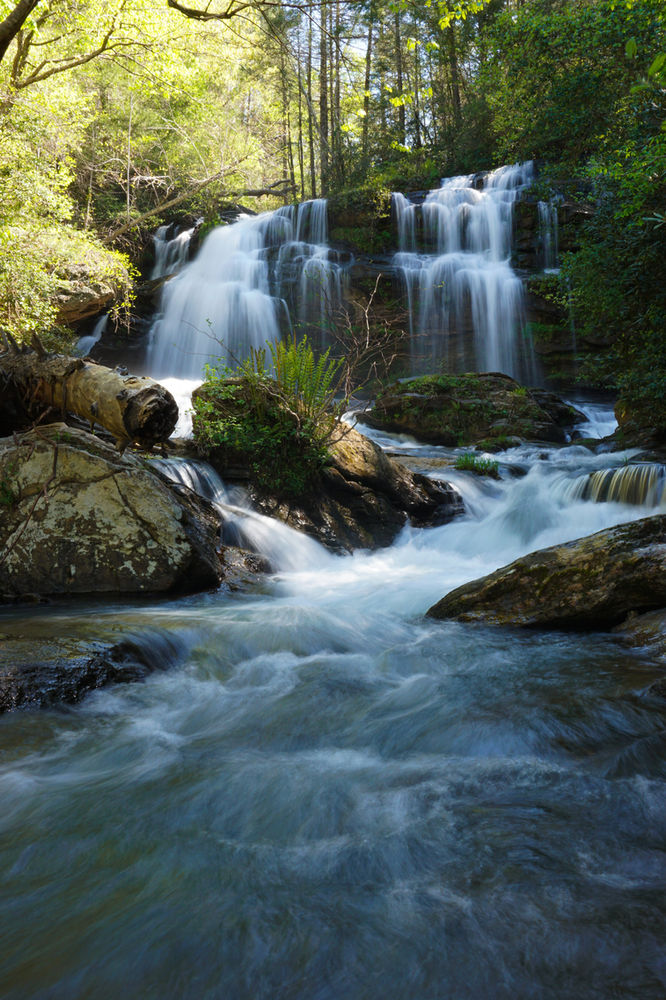 5 Great Waterfalls in the Blue Ridge Mountains