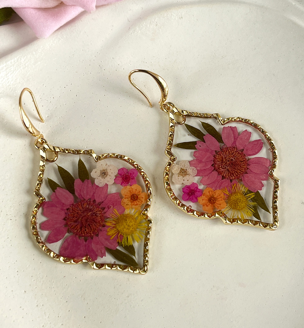 Marguerite Real Flower Earrings