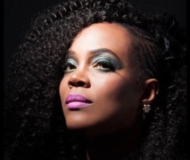 Lisa Hurley 2_edited_edited.jpg