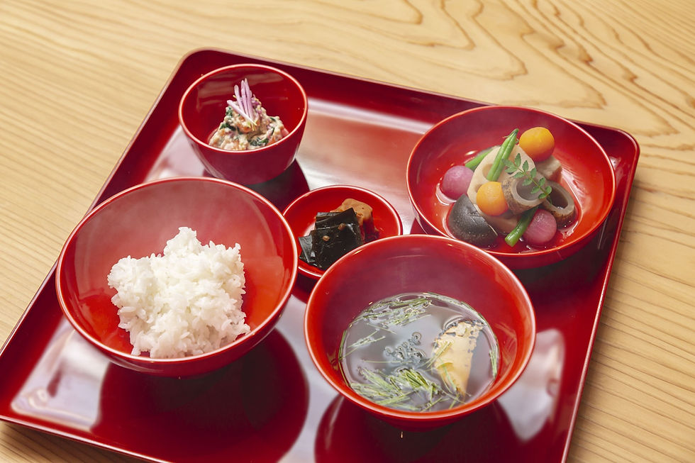 禅寺での一日一食の精進料理