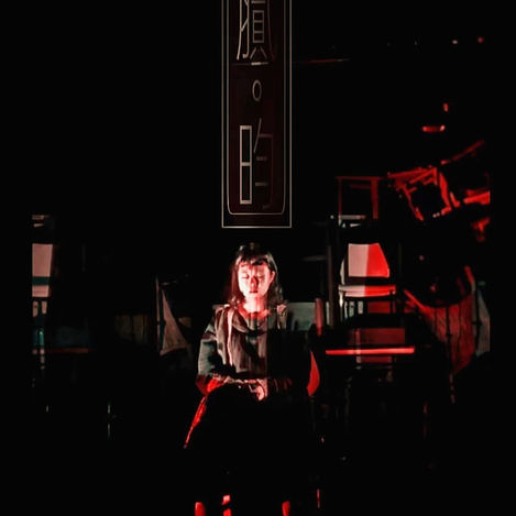 LINE_ALBUM_葉長青 劇場煙霧，大四2022_230323_24_edited.jpg