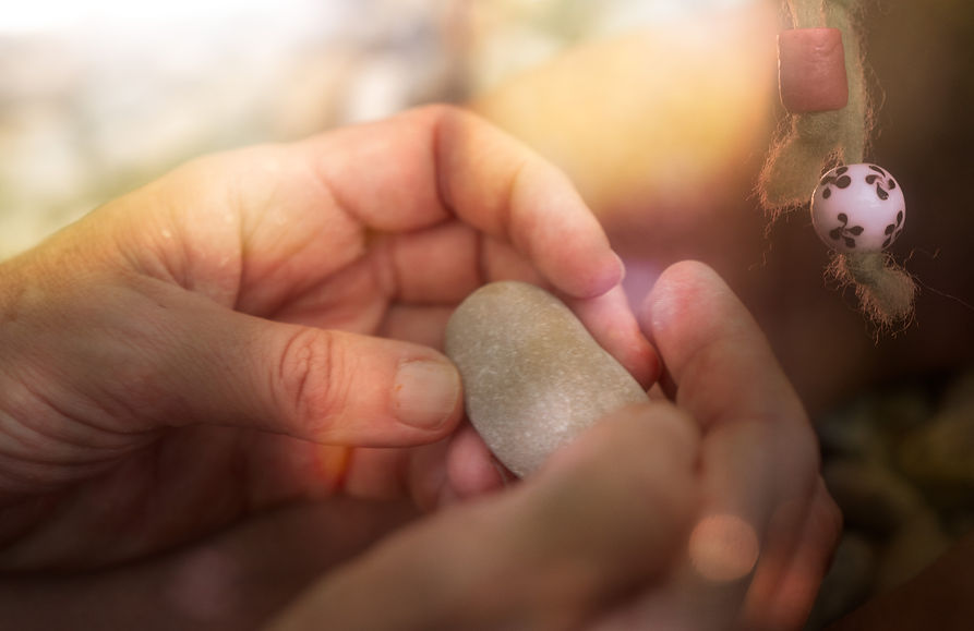 2023_Aline-et-le-bus-vert_micha-eicher-photography-scharfsinn_L1000888-Bearbeitet_edited_e