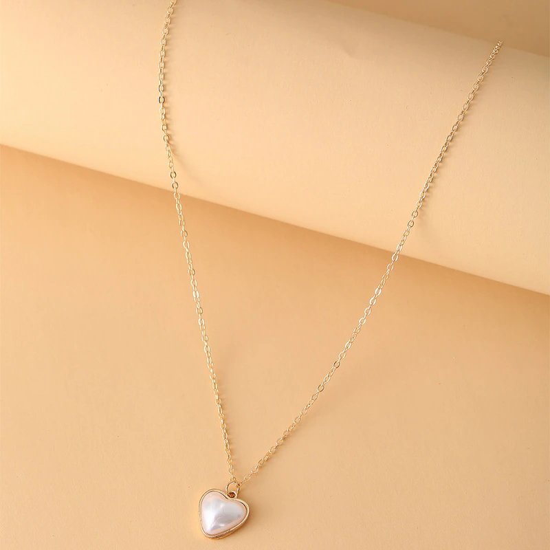 Thumbnail: Elegant Big White Imitation Pearl Beads Clavicle