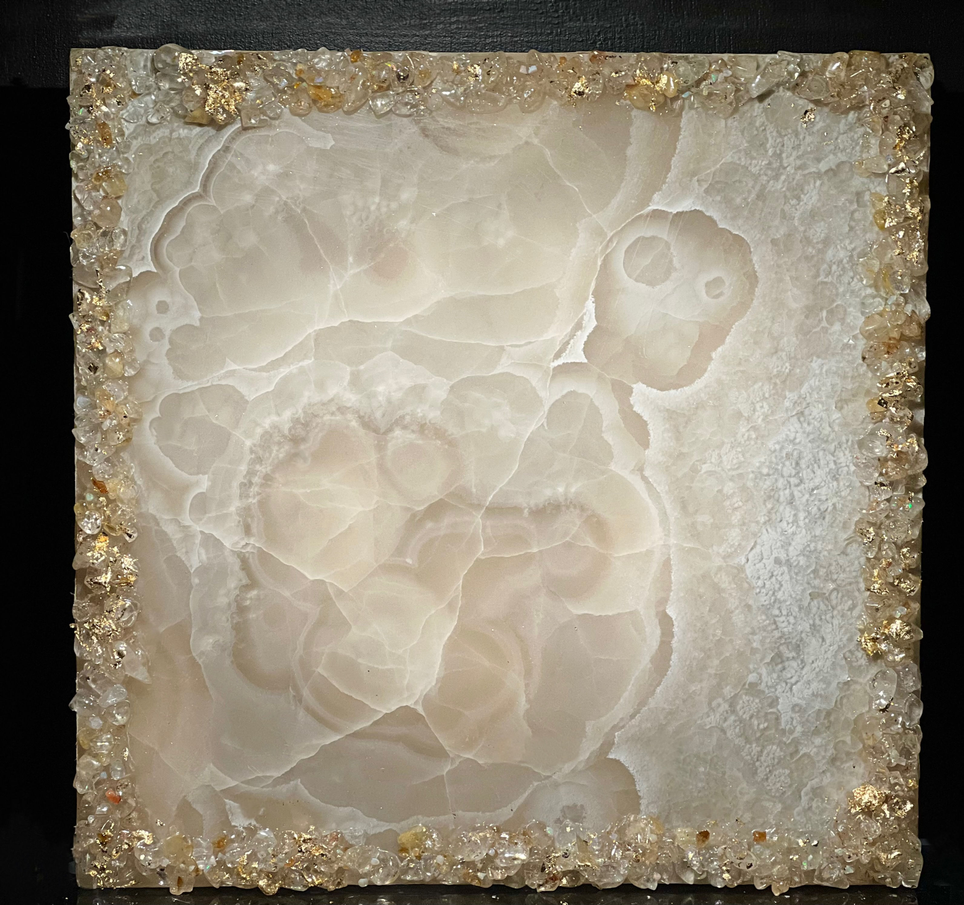 The Golden Topaz Cake Tray