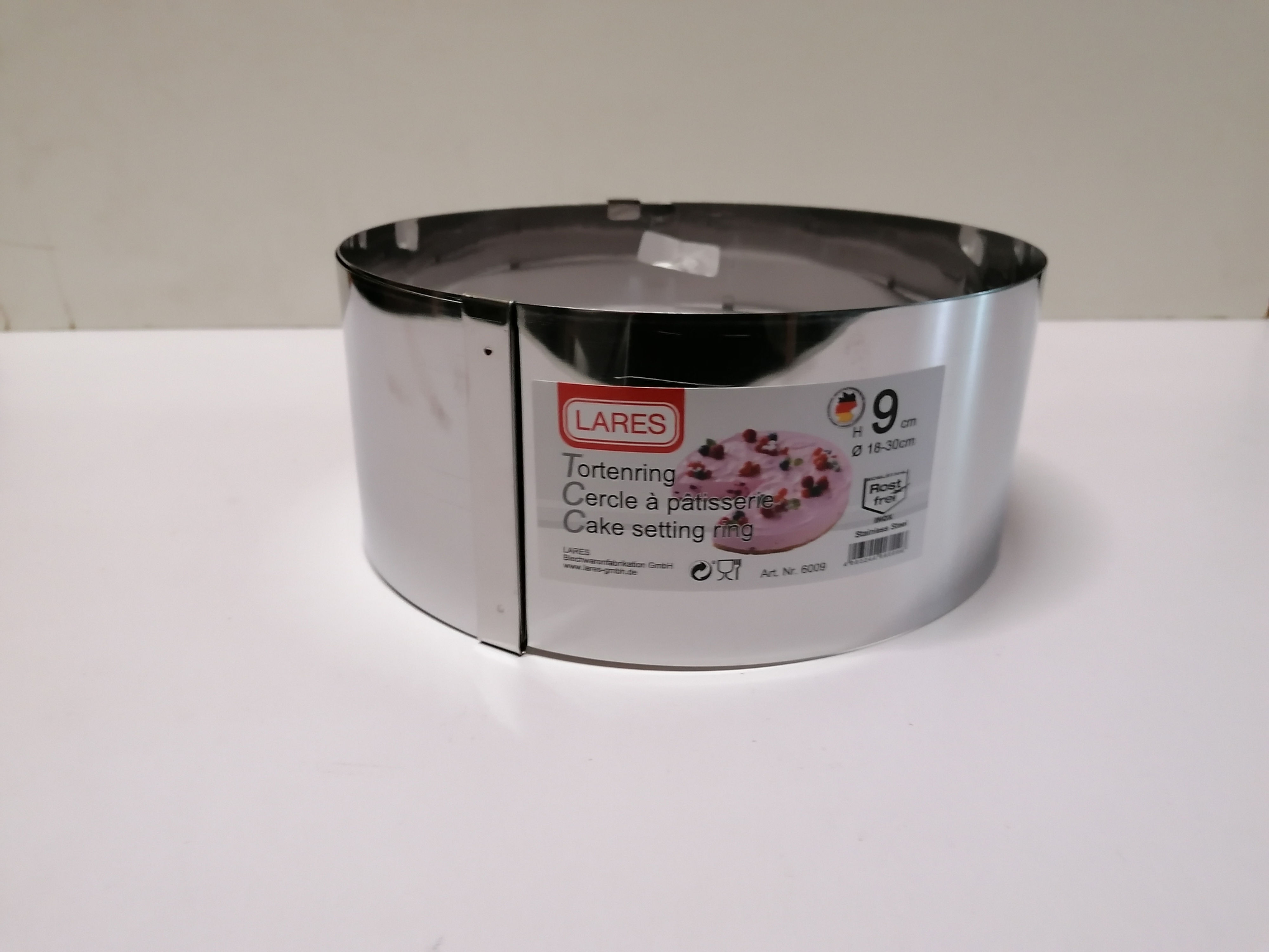 Verstellbarer Tortenring aus Edelstahl