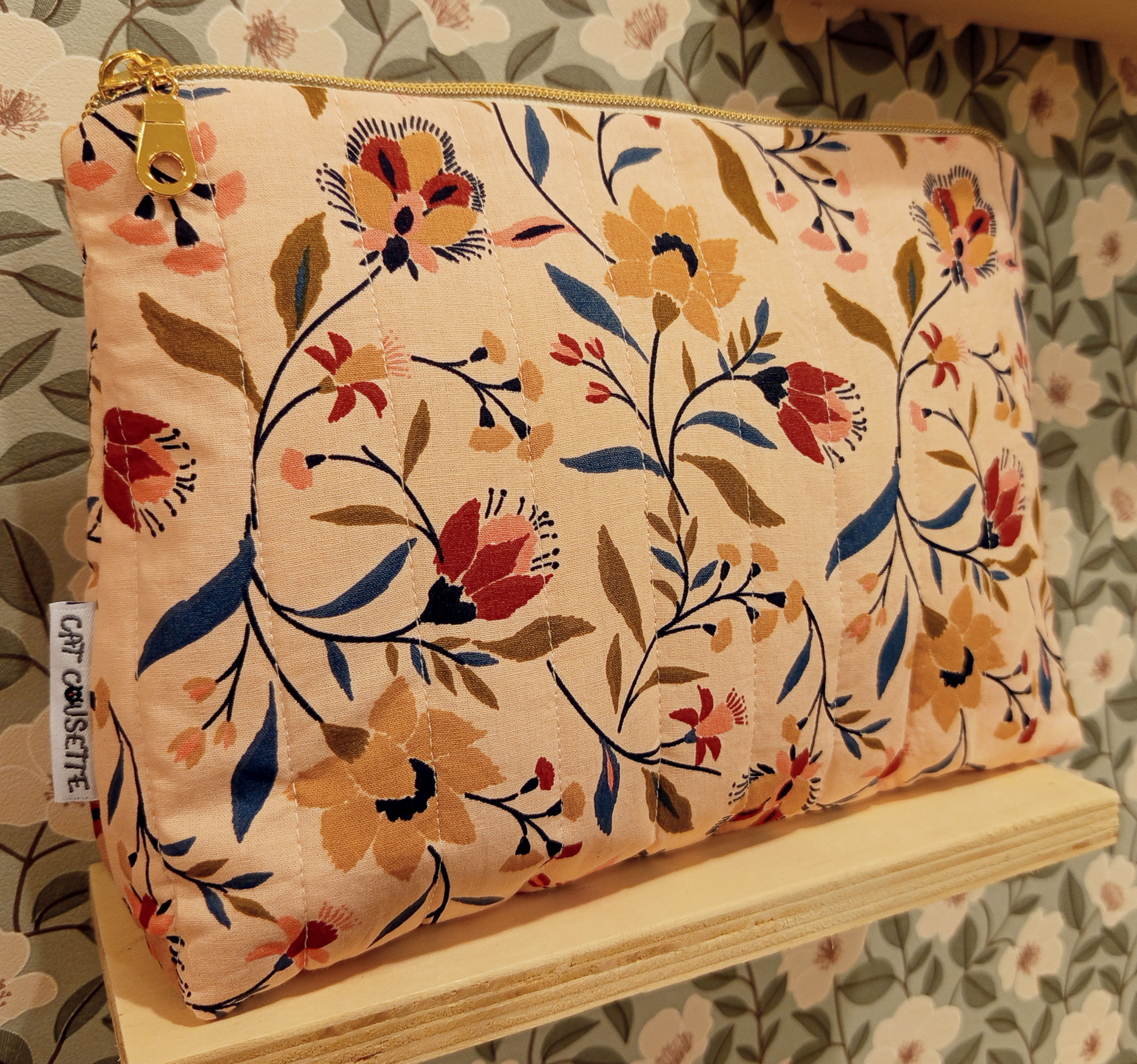 Trousse matelassée romance 