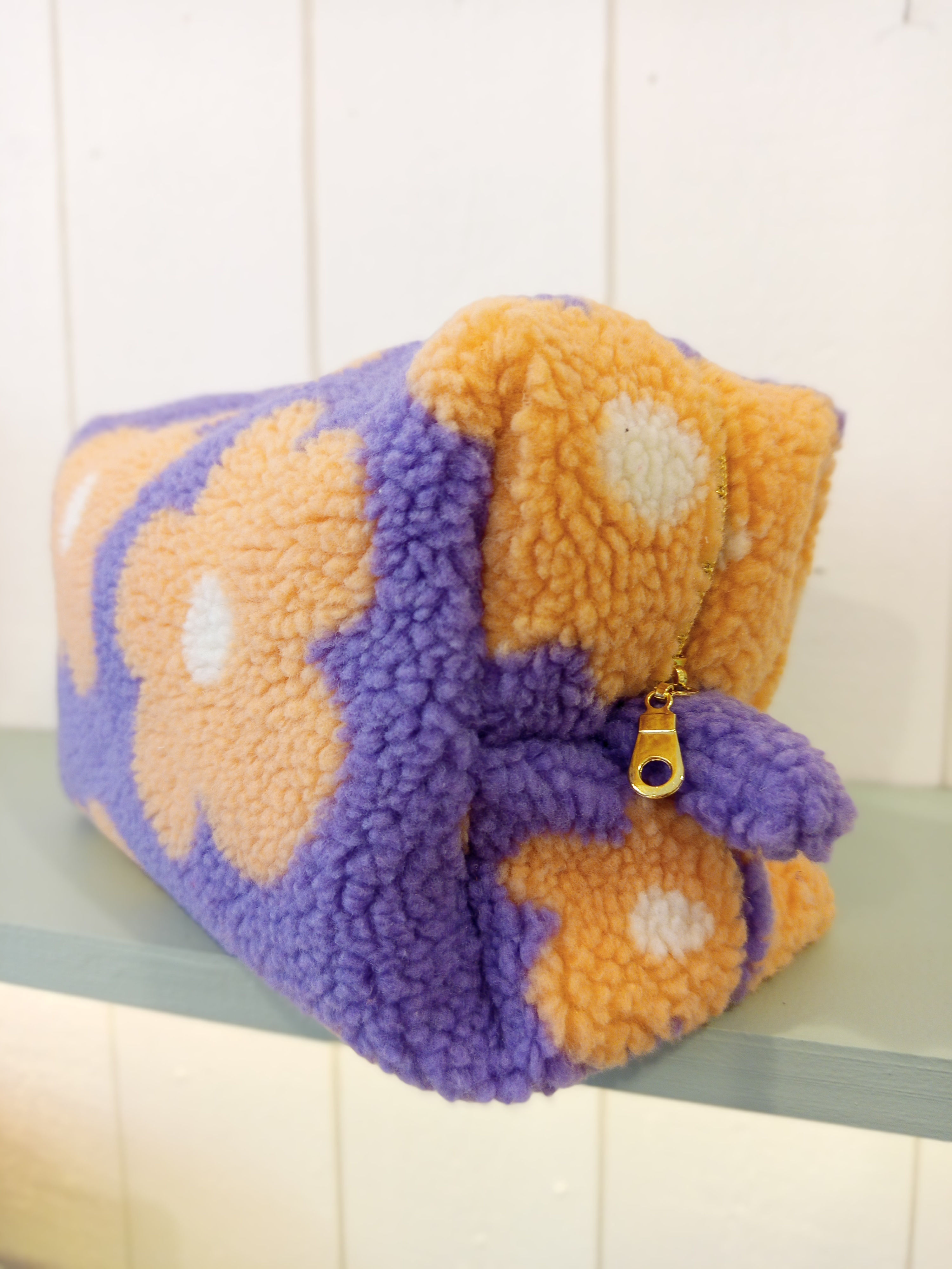 Grande trousse moumoute fleurs, violet