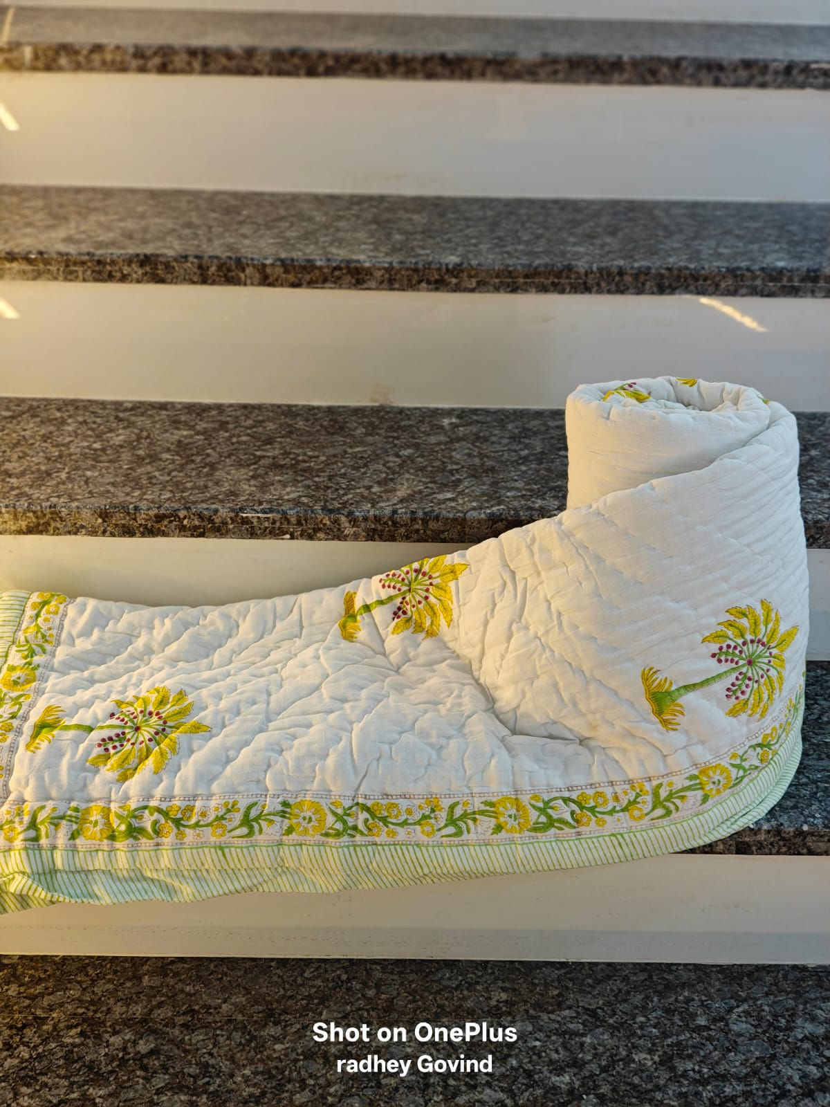 HANDBLOCK COTTON  QUILT