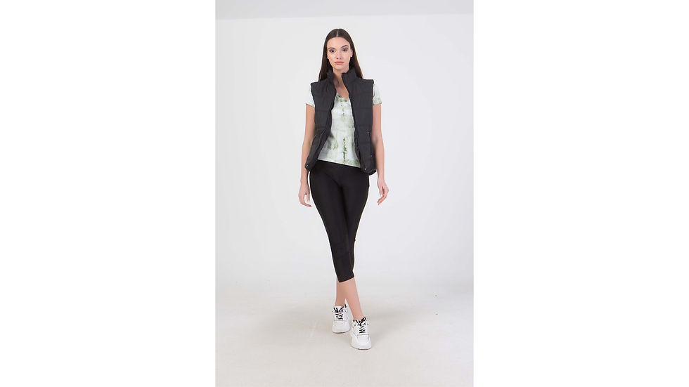 Thumbnail: Capri Shinny Leggings