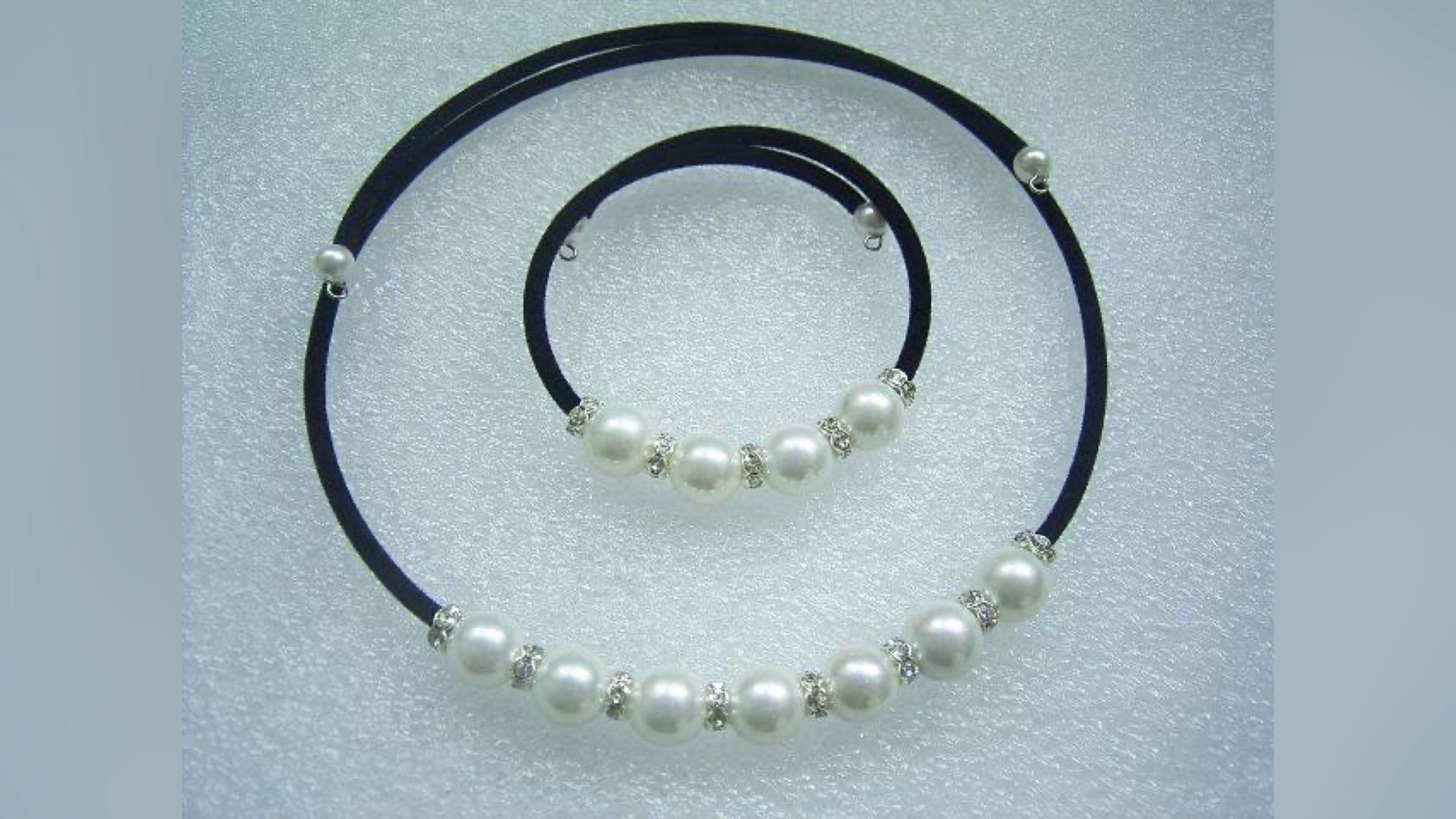 Mother of Pearl & Swarovski Crystals Necklace