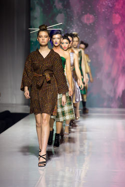 Feb2017OFWFridayRunwaybyHeatherandJameso