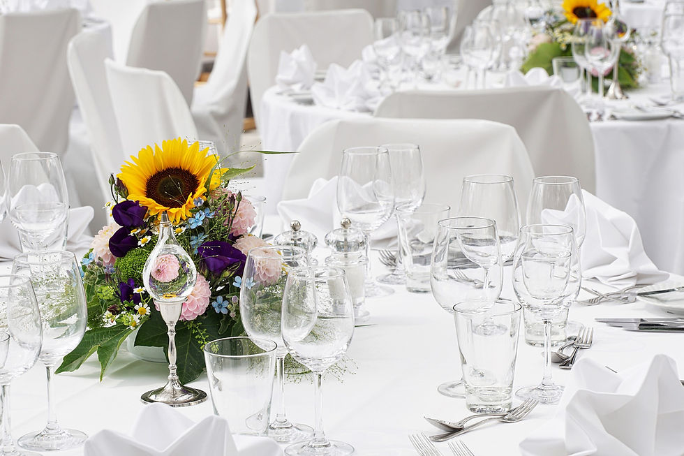 floral-arrangement-g58fa4d9e0_1920.jpg