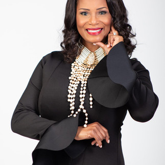 Dr. Ruth Plummer