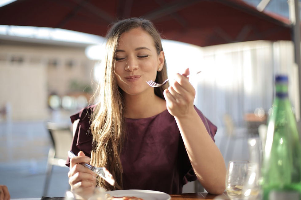 woman-in-purple-eating