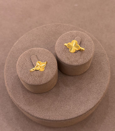 목동금거래소 오늘의금시세 실시간금시세 금값상승 오늘금한돈1돈 클로버 반지심플하면서도 은은한 포인트가 되어 데일리 착용에 부담 없이 잘 어울리는 디자인이에요 ✨