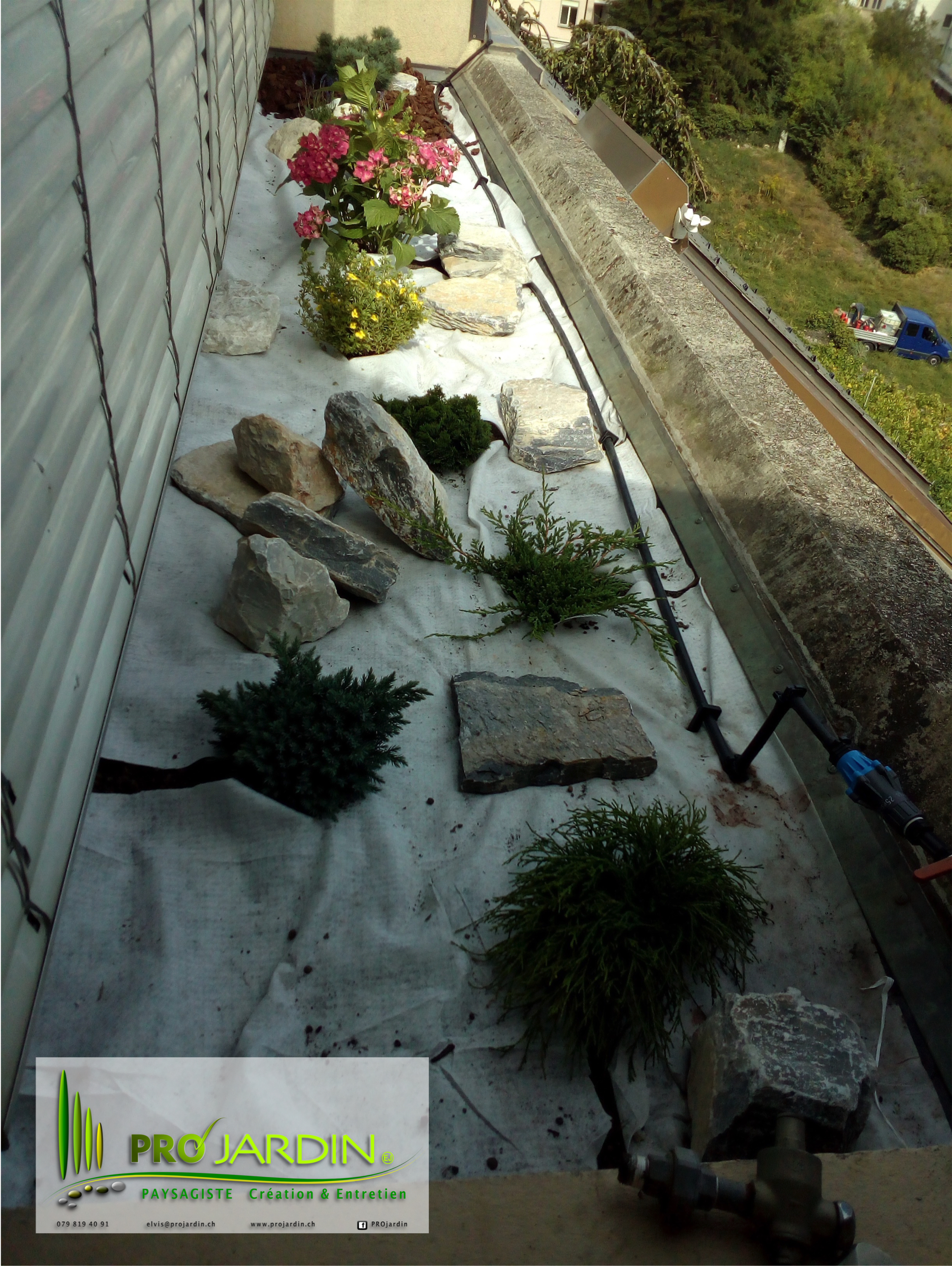 Bac_à_flurs_Plantation_Traveaux_paysagèrs_Maçonneries__PROjardin_Paysagiste_créations_&_enretiensn_T