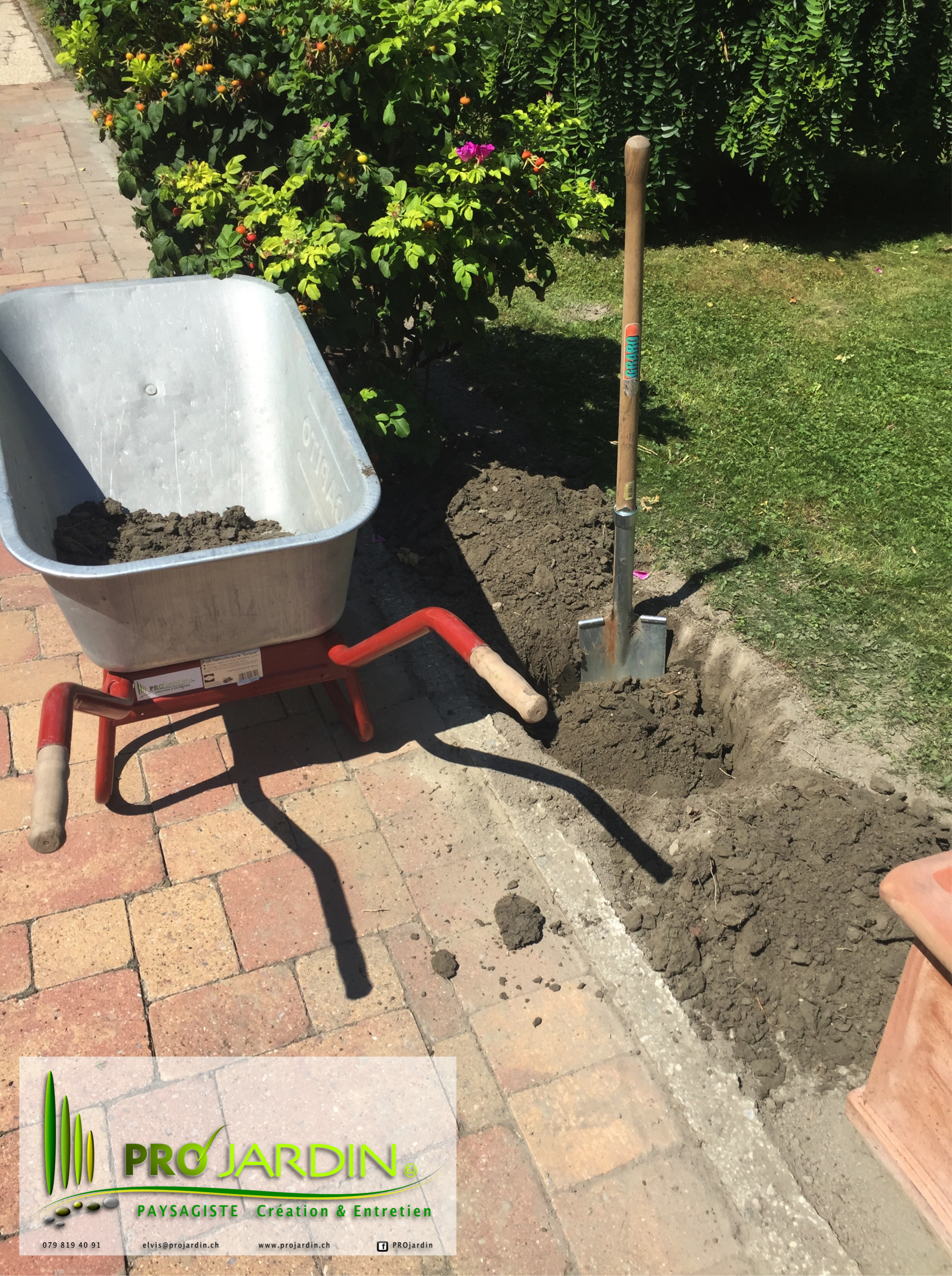 Plantation_Martigny_Charat_Ridde_Fully_Conthey_Ardon_Saillon_Sion_Traveaux_paysagèrs_Maçonneries__PR