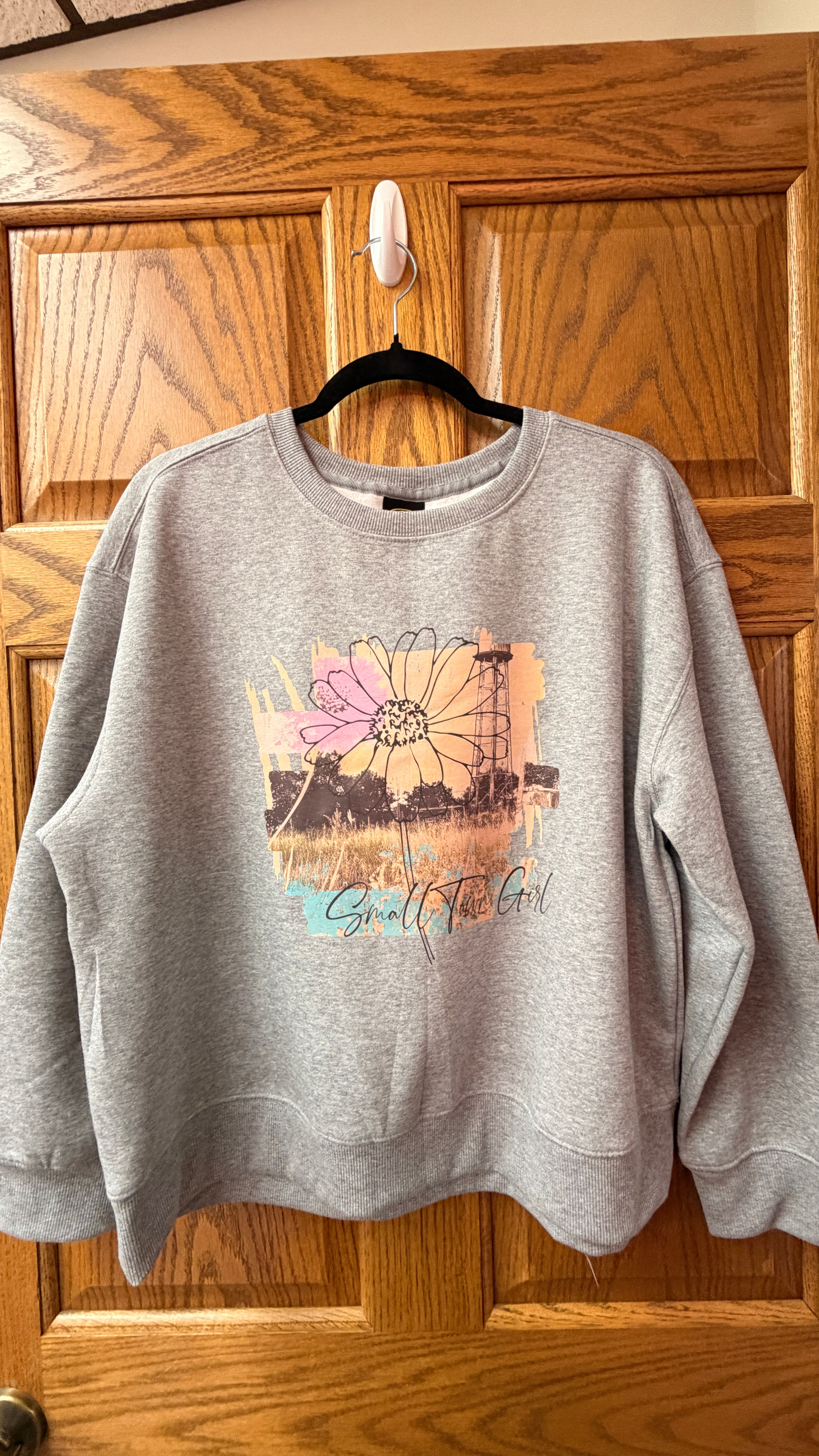 🌸 Small Town Girl Sweatshirt 🌸