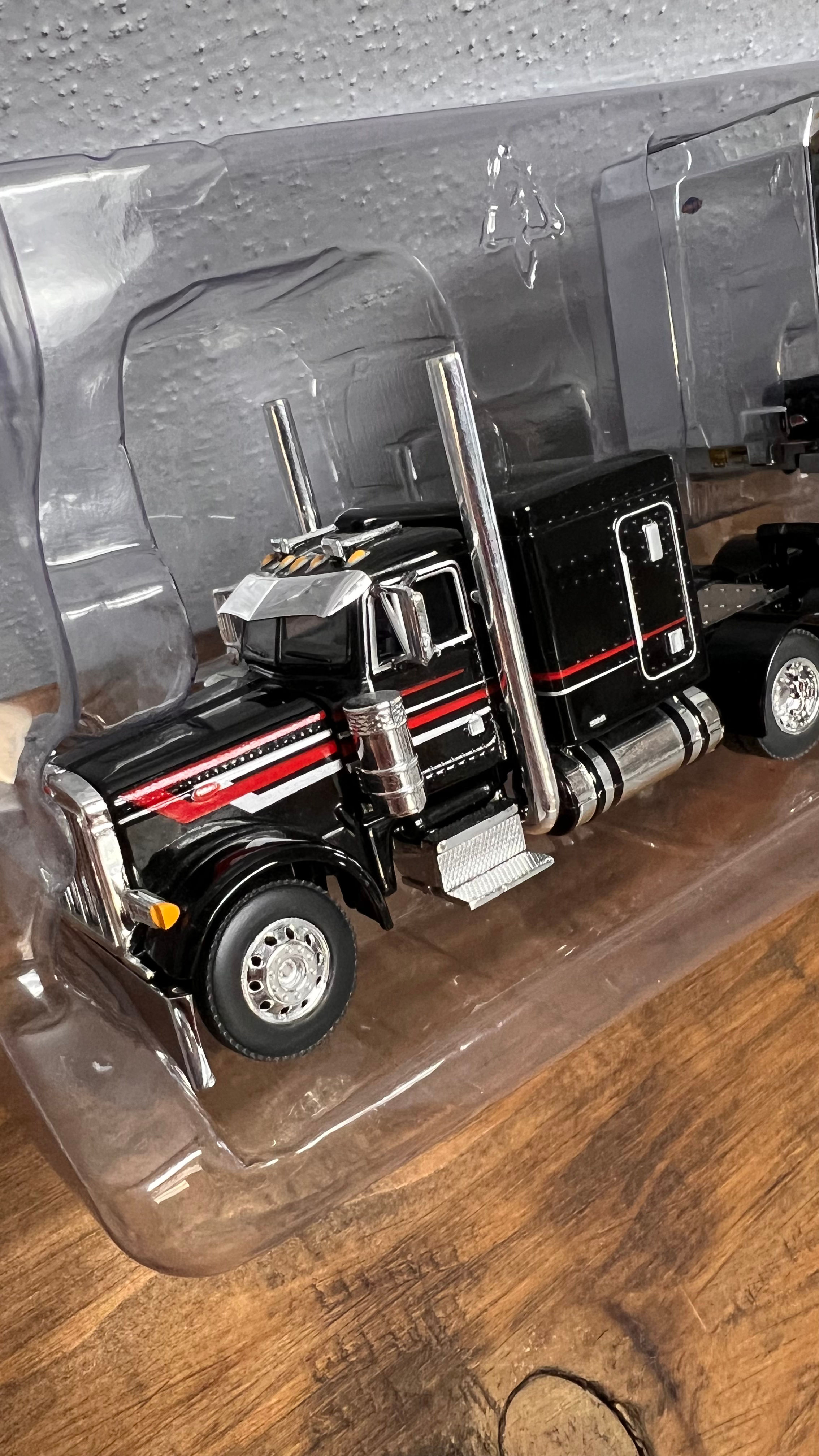 Custom 1:64 Scale Peterbilt 379 w/63" Flat Top Tri-Axle & Fireman Tribute Traile