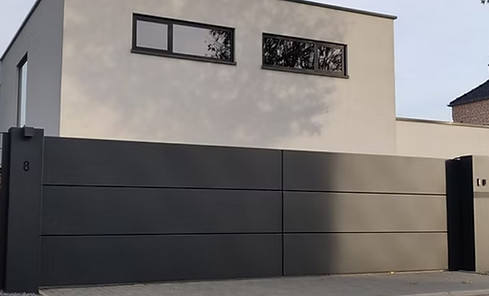 No rail sliding gate