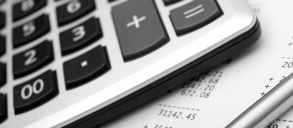 Why Outsourcing to an Accountancy Firm is Smarter Than Hiring In-House?