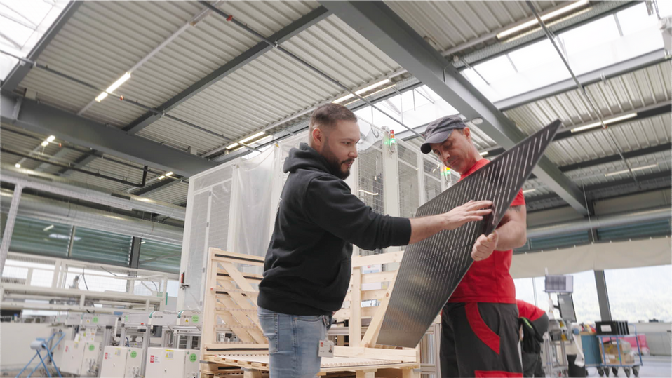 David im Austausch in der Produktion